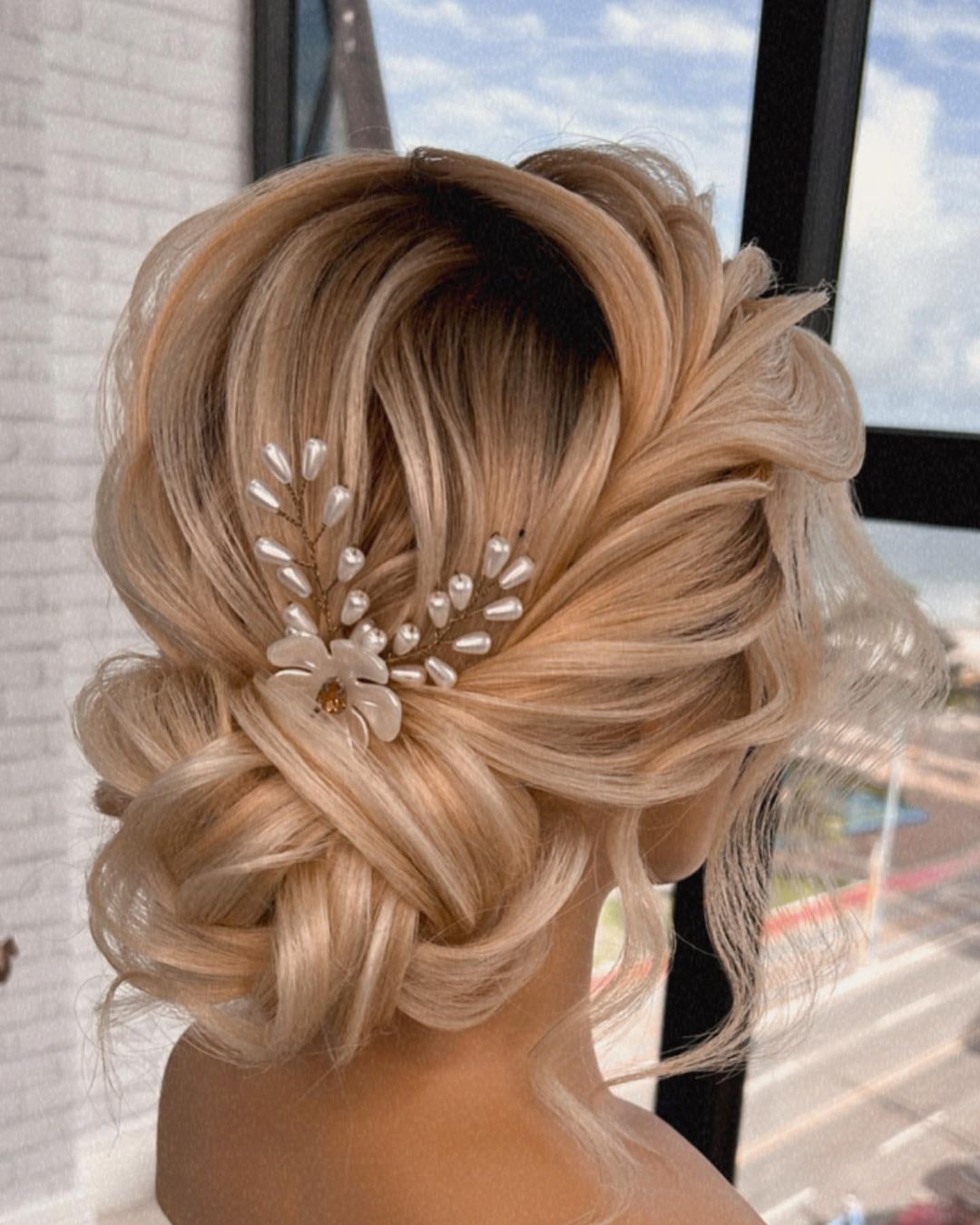 messy twisted updo wedding hairstyle via penteadoslucena