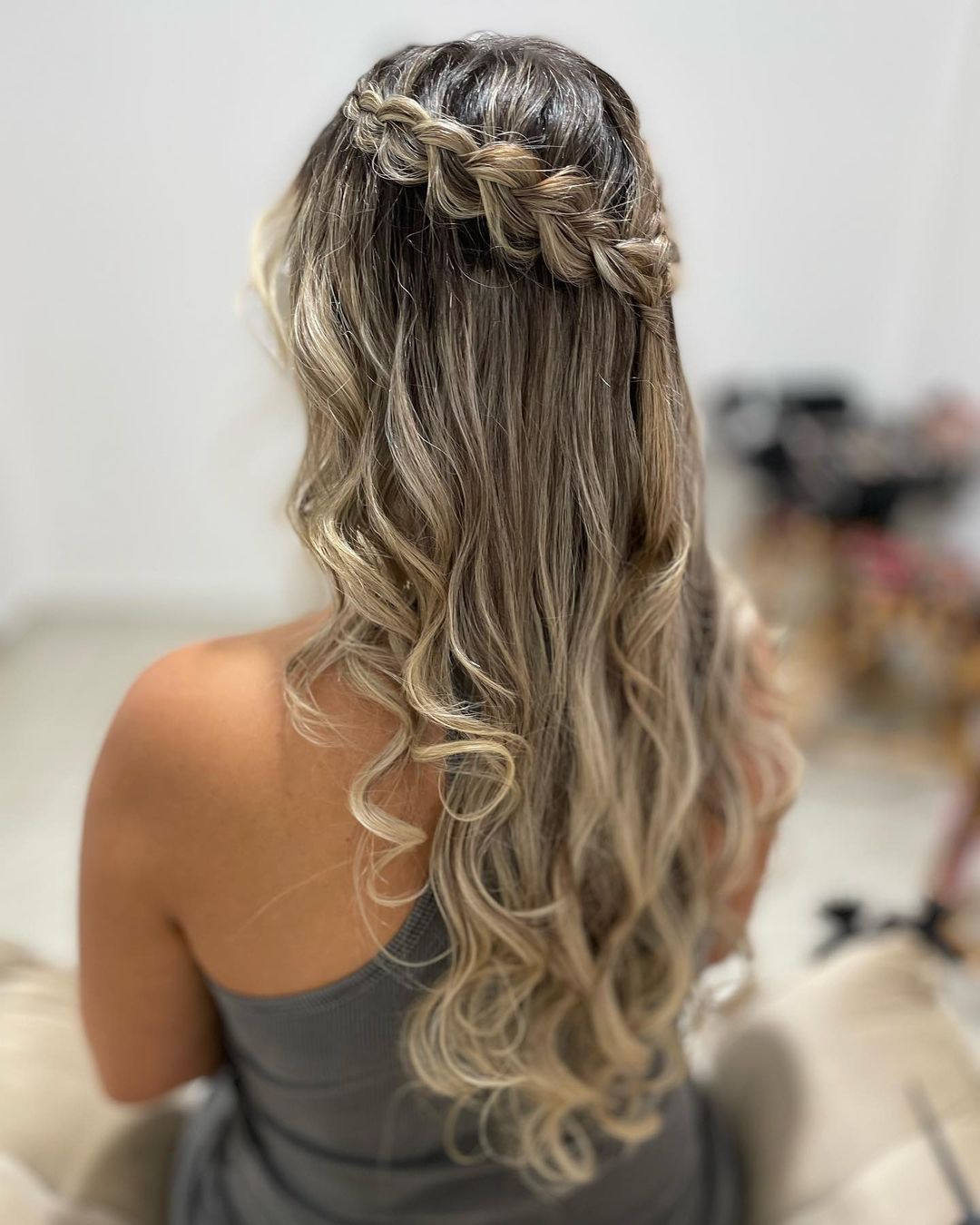 side braided half up half down valentine's day hairstyle via penteadoscintiareis