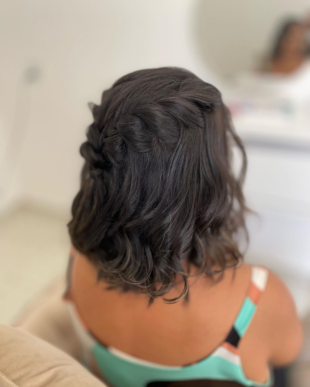 braided half down hairstyles for medium length prom hair via penteadoscintiareis