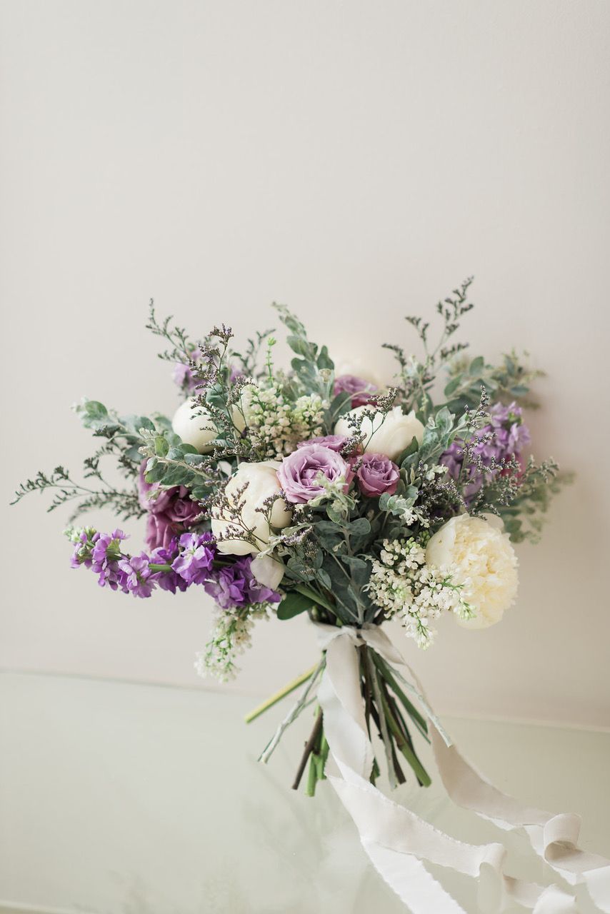 lavender and greenery wedding bouquet
