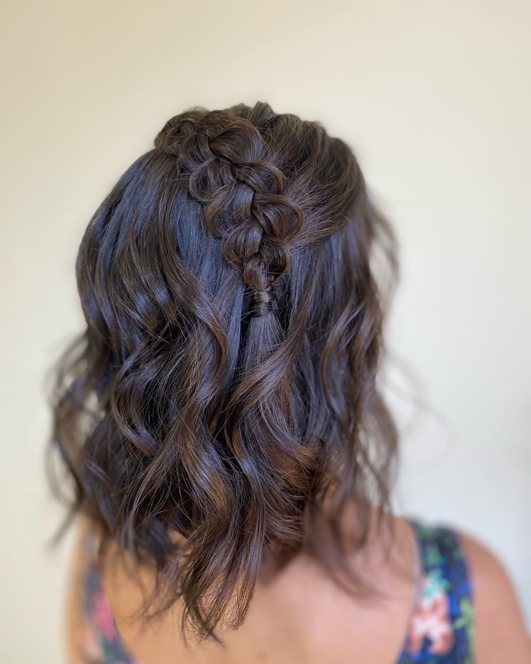 side braided medium length prom hair via penteadoscintiareis